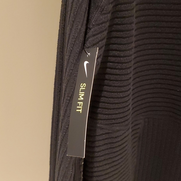 Nike Pro Hyperwarm Long Sleeve Turtleneck Top NWT - Picture 6 of 11